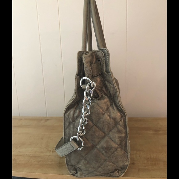 Michael Kors Hamilton Quilted Studs Large bag. - Picture 2 of 6